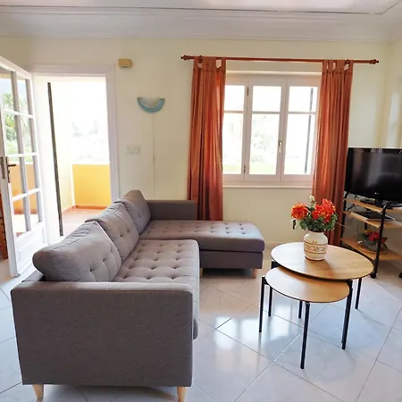 Al Zur By Interhome 펜션