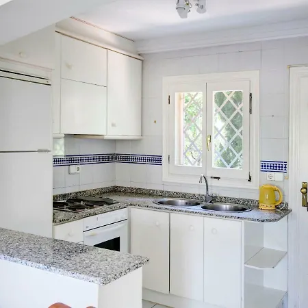 Al Zur By Interhome 펜션